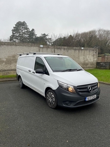 2019 - Mercedes-Benz Vito Manual