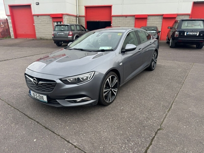 2019 - Opel Insignia Manual