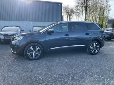 2019 - Peugeot 5008 Manual