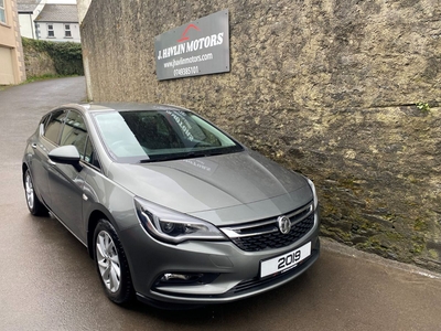 2019 - Vauxhall Astra Manual