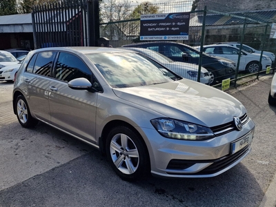 2019 - Volkswagen Golf Manual