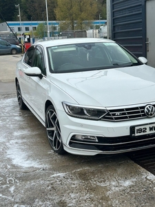 2019 - Volkswagen Passat Manual