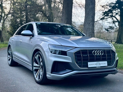 2020 - Audi Q8 Automatic