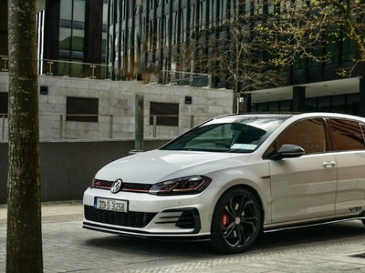 2020 - Volkswagen Golf Manual