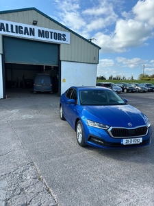 2021 - Skoda Octavia Manual