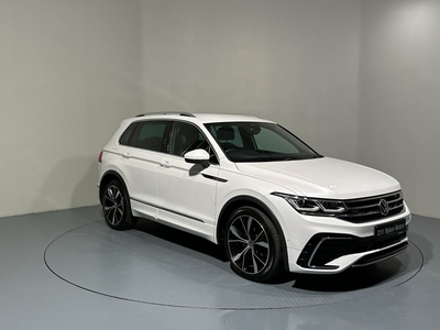 2021 - Volkswagen Tiguan Manual