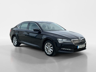 2022 - Skoda Superb Manual