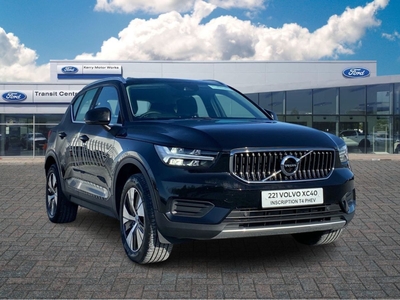 2022 - Volvo XC40 Automatic