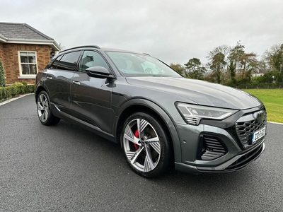 2023 - Audi Q8 Automatic