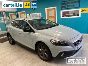 2014 (142) Volvo V40