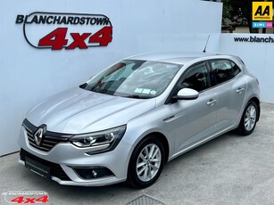 2016 (162) Renault Megane