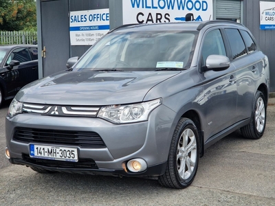 2014 - Mitsubishi Outlander Manual