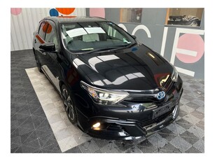 2017 (171) Toyota Auris