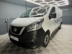 NISSAN NV300