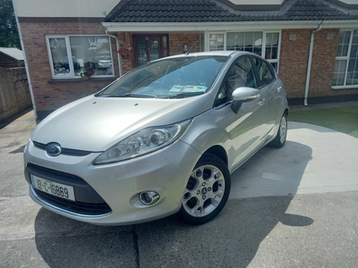 2012 - Ford Fiesta Manual