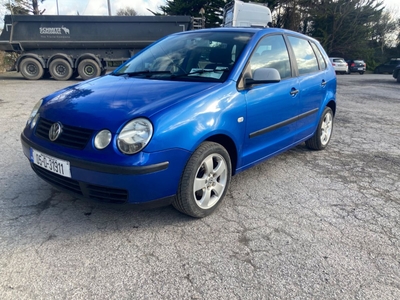 2005 - Volkswagen Polo Manual