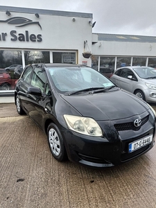 2007 - Toyota Auris Manual