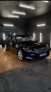 2008 - Lexus LS ---