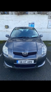 2008 - Toyota Auris ---