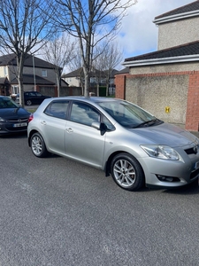 2008 - Toyota Auris ---