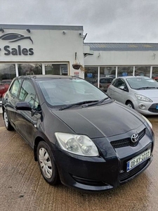 2008 - Toyota Auris Manual