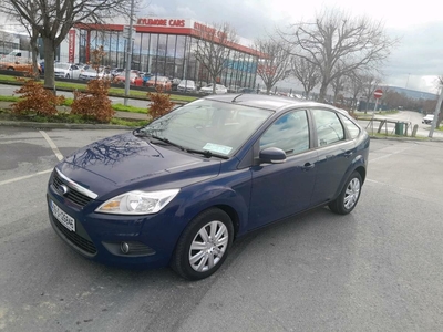 2009 - Ford Focus ---