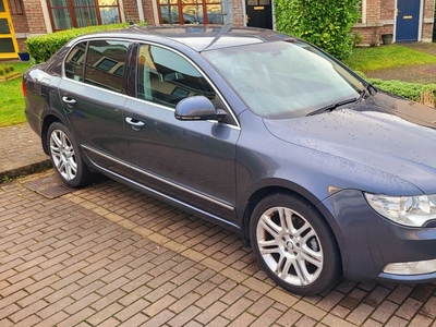 2009 - Skoda Superb Manual