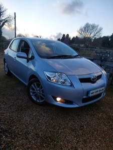 2009 - Toyota Auris Manual