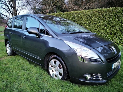 2011 - Peugeot 5008 Manual