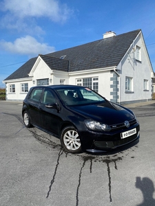 2011 - Volkswagen Golf Manual