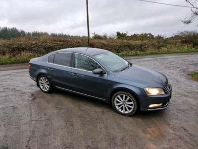 2011 - Volkswagen Passat Manual