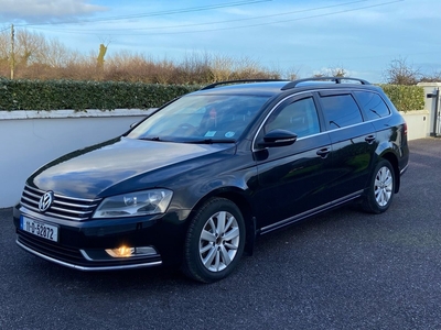 2011 - Volkswagen Passat Manual