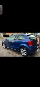 2011 - Volkswagen Polo Manual