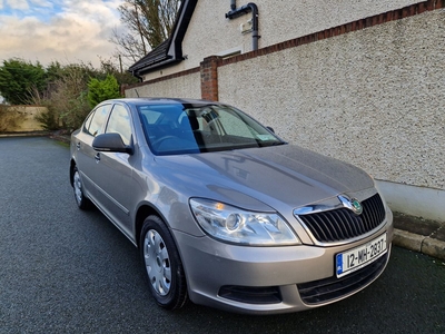 2012 - Skoda Octavia Manual