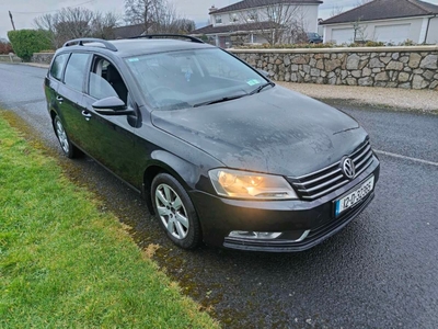 2012 - Volkswagen Passat Manual