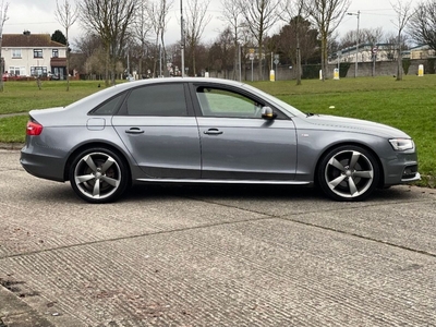 2013 - Audi A4 Manual