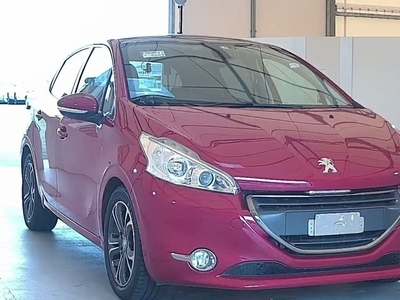 2013 - Peugeot 208 Automatic