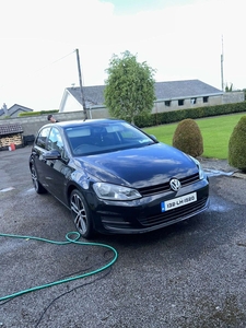 2013 - Volkswagen Golf Manual