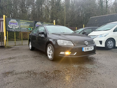 2013 - Volkswagen Passat Manual