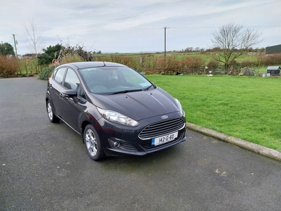 2014 - Ford Fiesta Manual