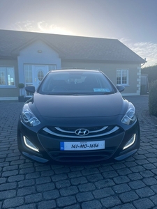 2014 - Hyundai i30 Manual