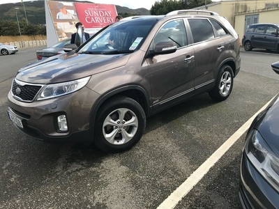 2014 - Kia Sorento Manual