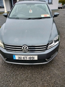 2014 - Volkswagen Passat Manual