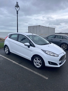 2015 - Ford Fiesta Manual