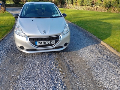 2015 - Peugeot 208 Manual