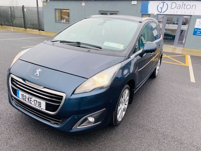 2015 - Peugeot 5008 Manual