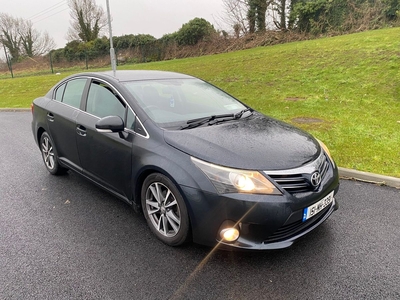 2015 - Toyota Avensis Manual