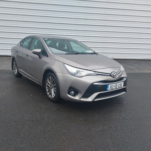 2015 - Toyota Avensis Manual