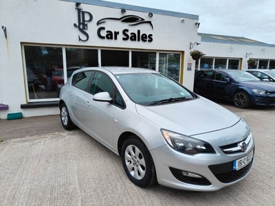 2015 - Vauxhall Astra Manual