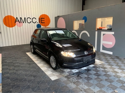 2015 - Volkswagen Polo Automatic